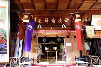 神炊館神社の写真1